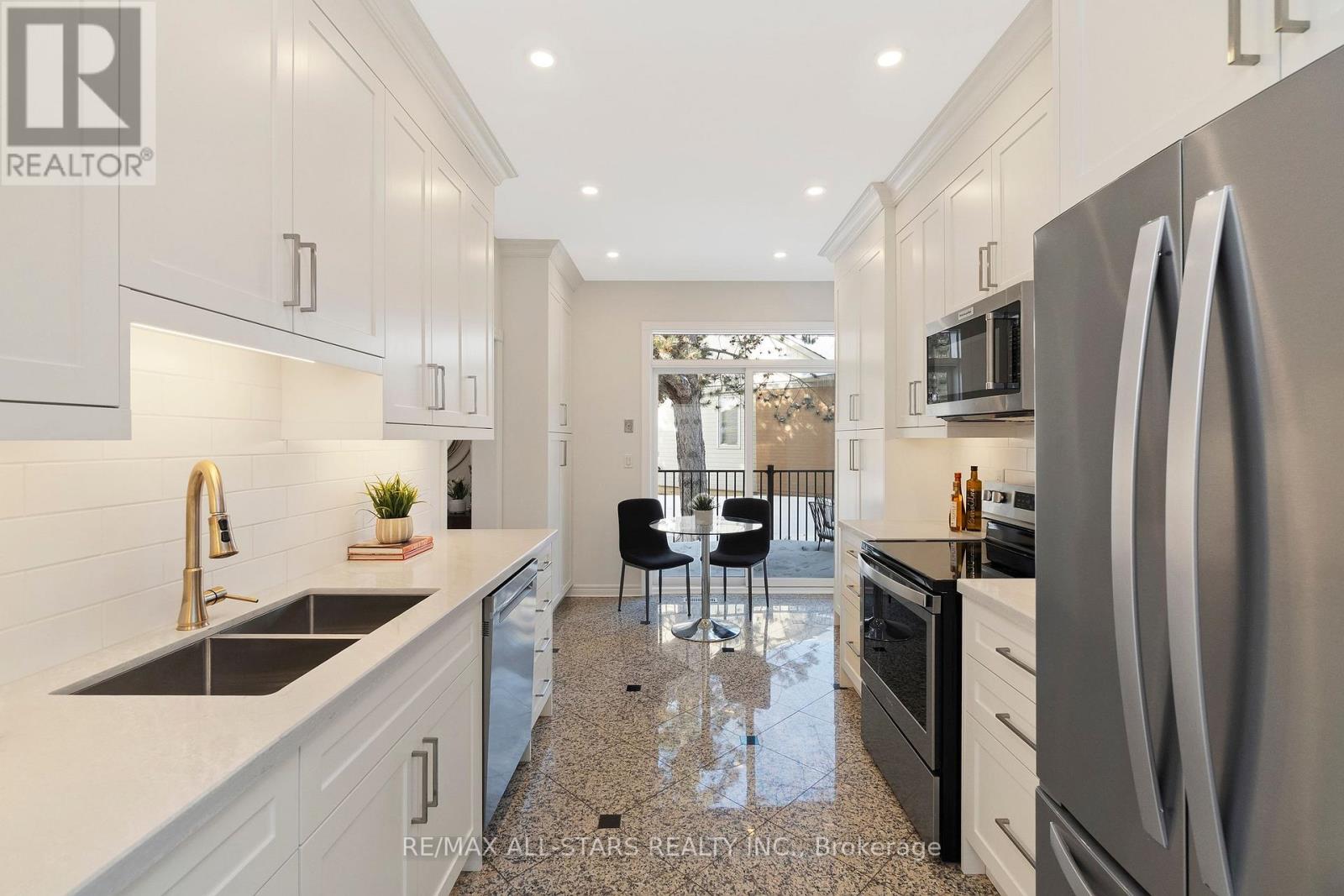 18 Pinehurst Club Way, Markham, Ontario  L6E 1B5 - Photo 18 - N12819108