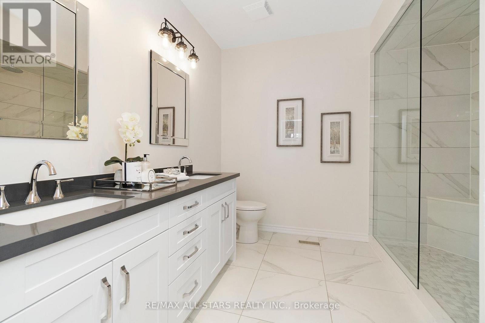 18 Pinehurst Club Way, Markham, Ontario  L6E 1B5 - Photo 26 - N12819108