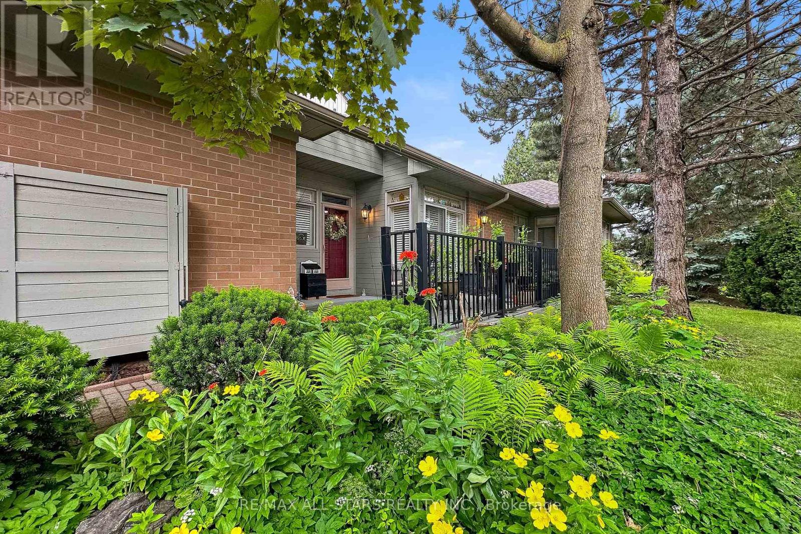 18 Pinehurst Club Way, Markham, Ontario  L6E 1B5 - Photo 43 - N12819108