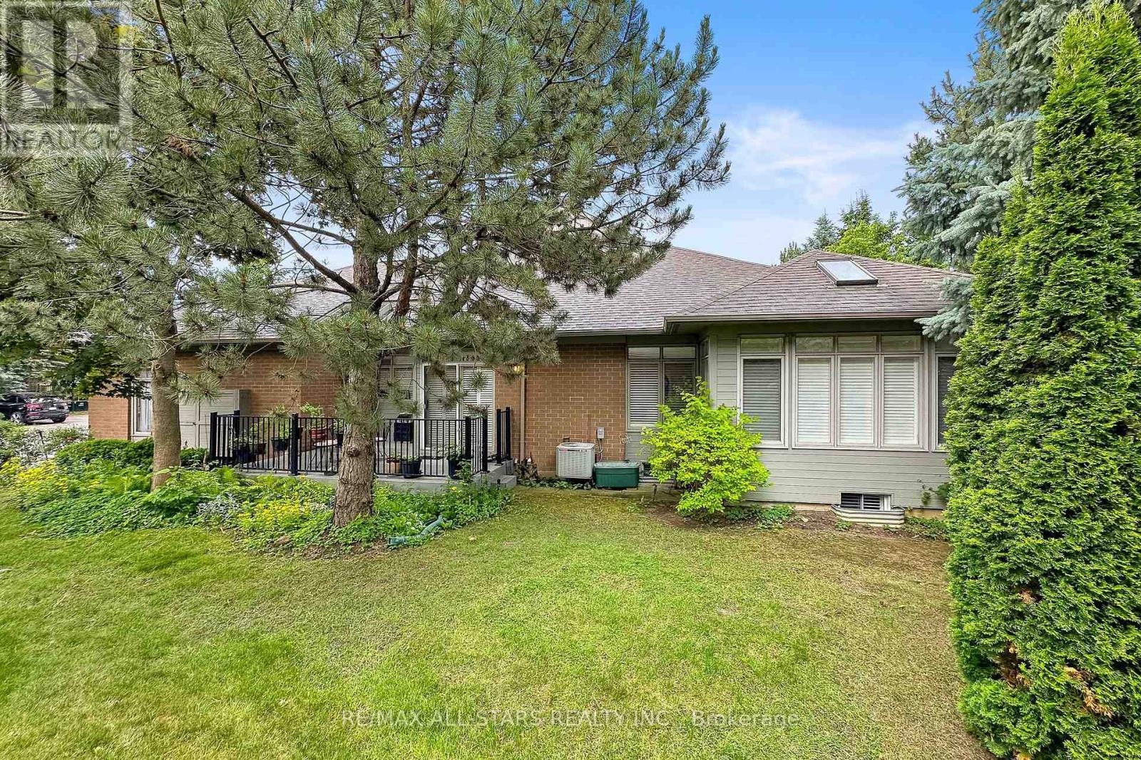 18 Pinehurst Club Way, Markham, Ontario  L6E 1B5 - Photo 44 - N12819108