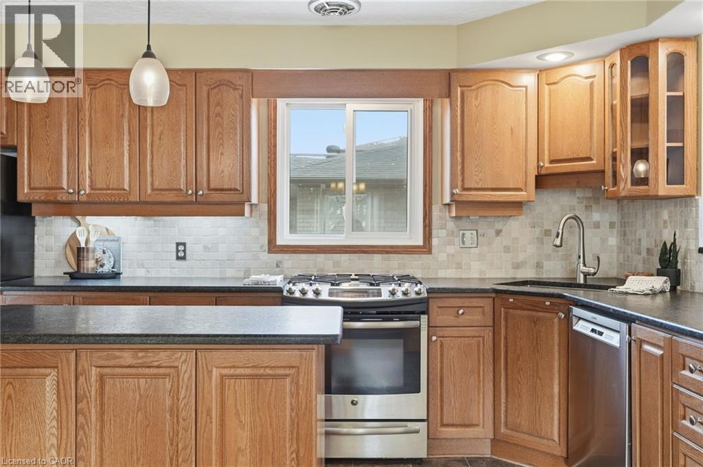 228 Green Road, Stoney Creek, Ontario  L8E 2A5 - Photo 10 - 40804531