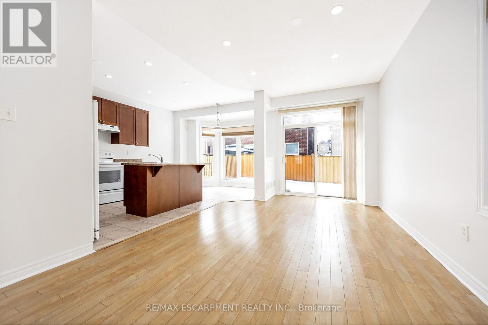 5554 Waterwind Crescent, Mississauga (Churchill Meadows), Ontario  L5M 0G4 - Photo 11 - W12818978