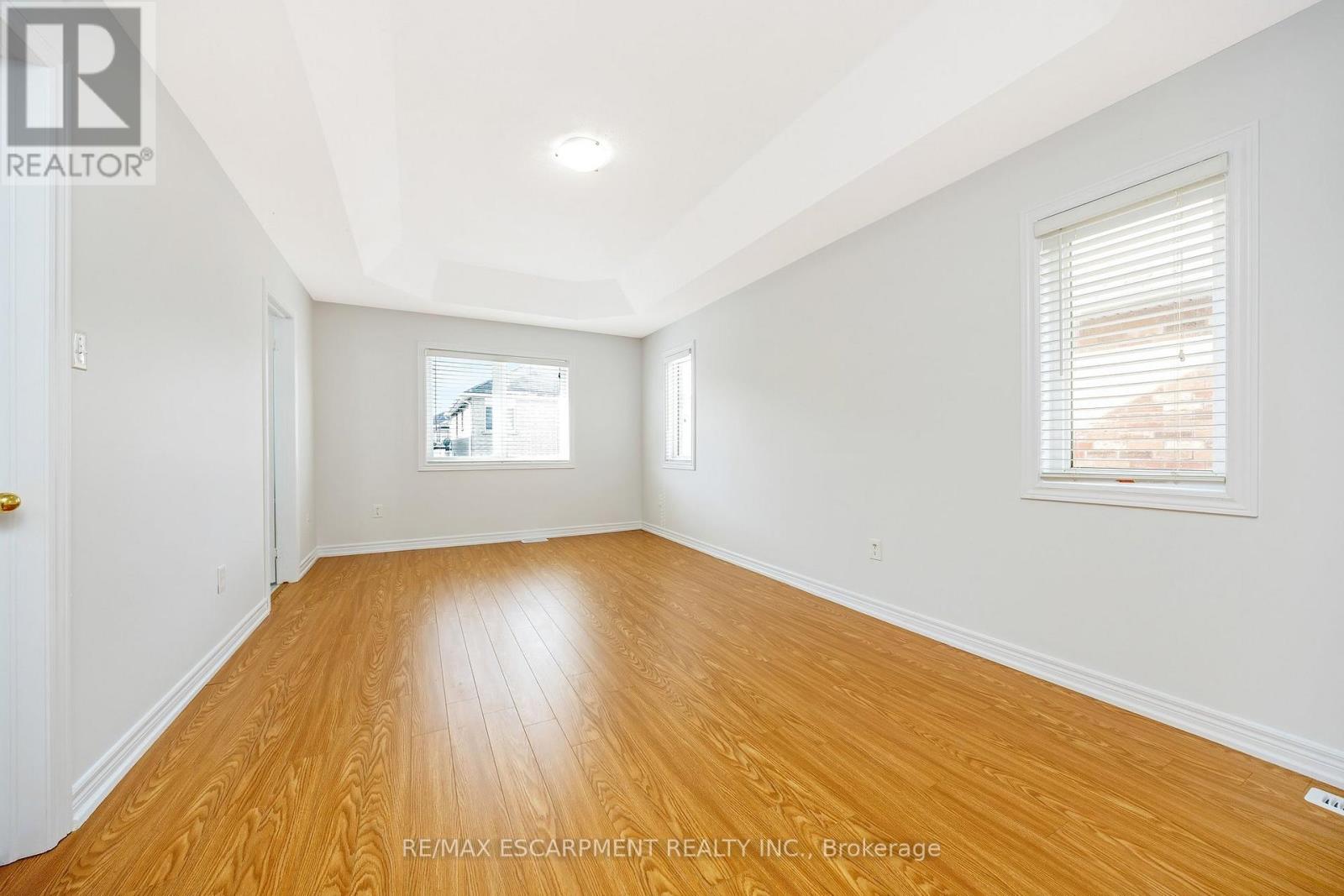 5554 Waterwind Crescent, Mississauga (Churchill Meadows), Ontario  L5M 0G4 - Photo 23 - W12818978