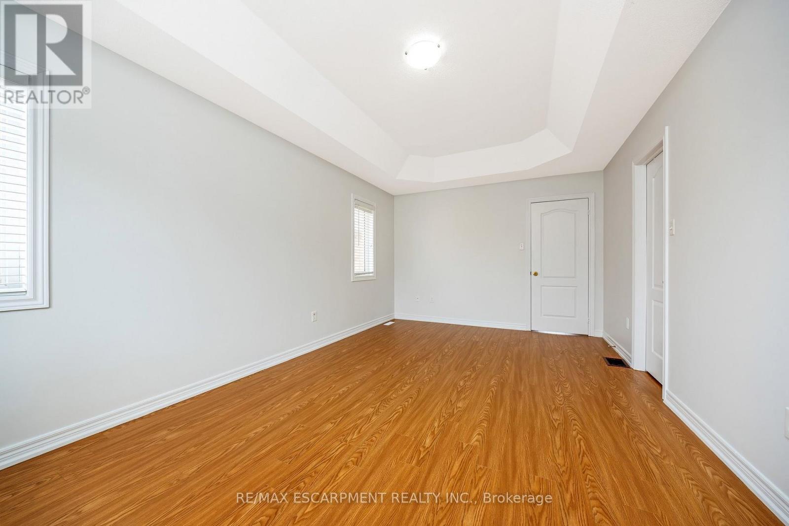 5554 Waterwind Crescent, Mississauga (Churchill Meadows), Ontario  L5M 0G4 - Photo 24 - W12818978