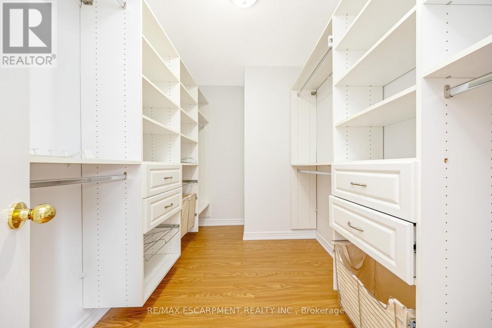 5554 Waterwind Crescent, Mississauga (Churchill Meadows), Ontario  L5M 0G4 - Photo 25 - W12818978