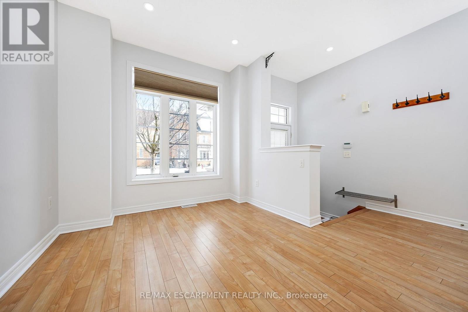 5554 Waterwind Crescent, Mississauga (Churchill Meadows), Ontario  L5M 0G4 - Photo 8 - W12818978