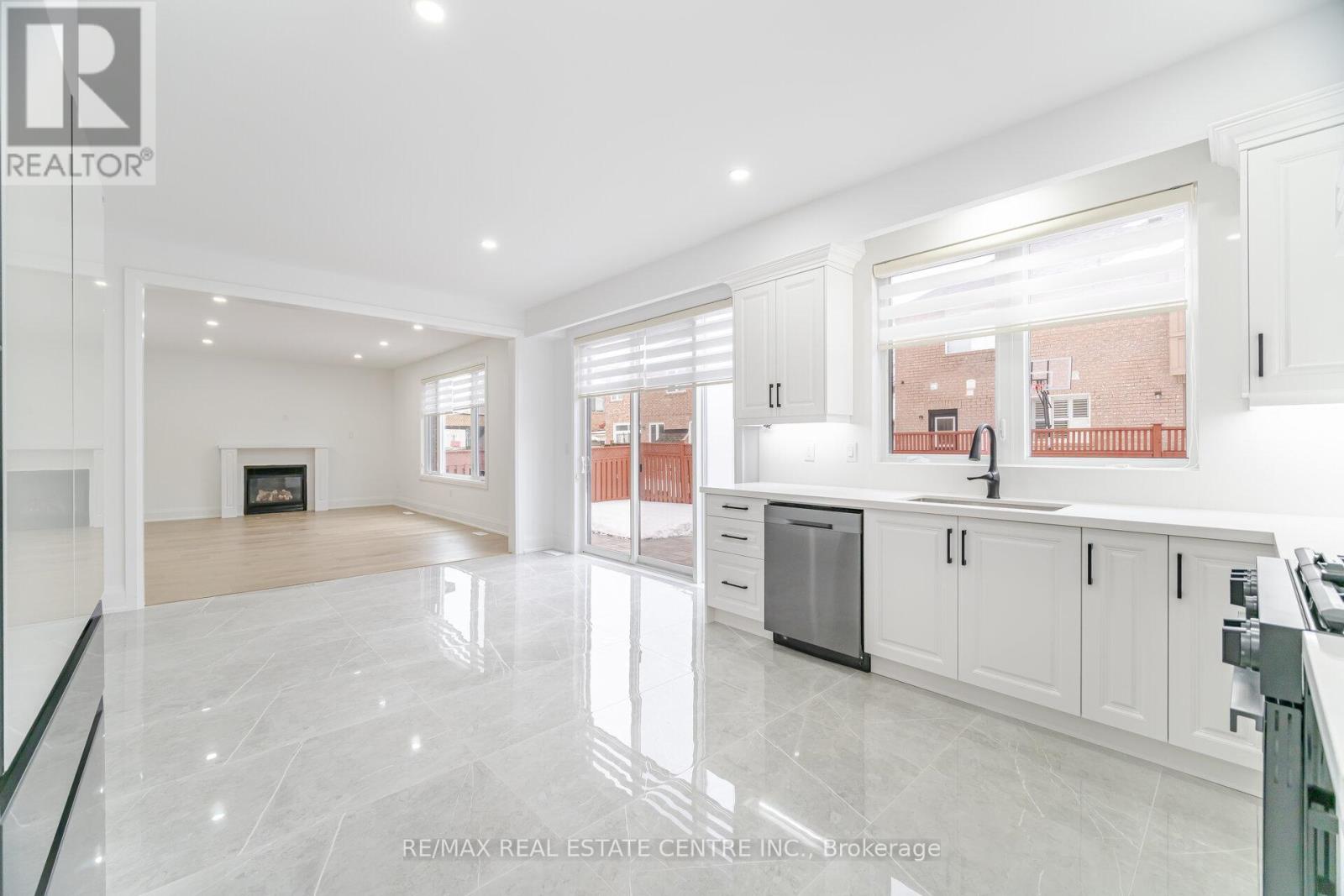 17 Wonder Way, Brampton, Ontario  L6P 1G1 - Photo 13 - W12819006