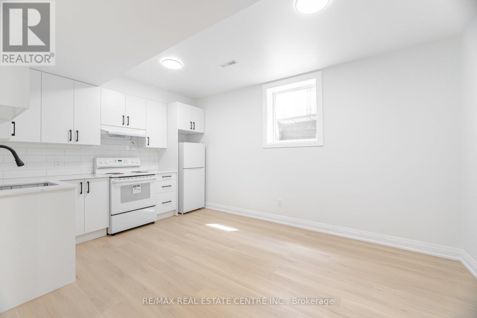 17 Wonder Way, Brampton, Ontario  L6P 1G1 - Photo 45 - W12819006