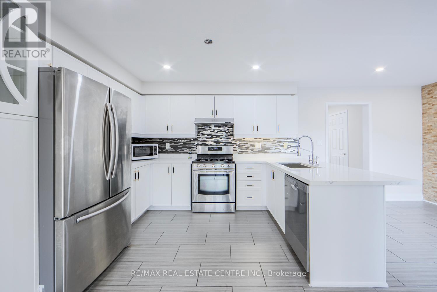 299 Dymott Avenue, Milton, Ontario  L9T 0Z5 - Photo 20 - W12819066