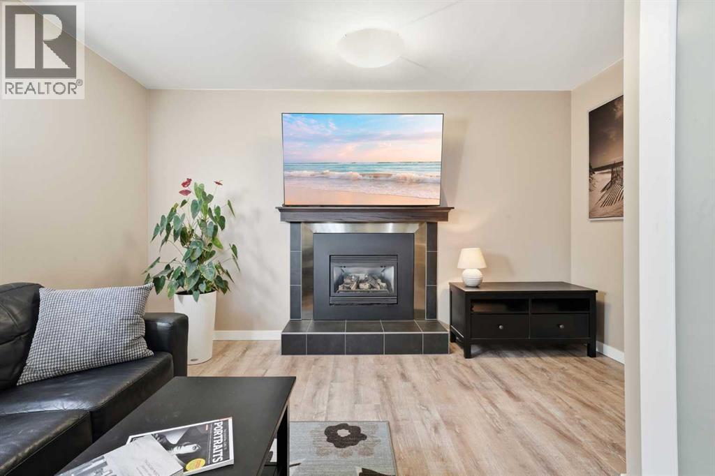 132 Shawcliffe Circle Sw, Calgary, Alberta  T2Y 1H2 - Photo 19 - A2288254