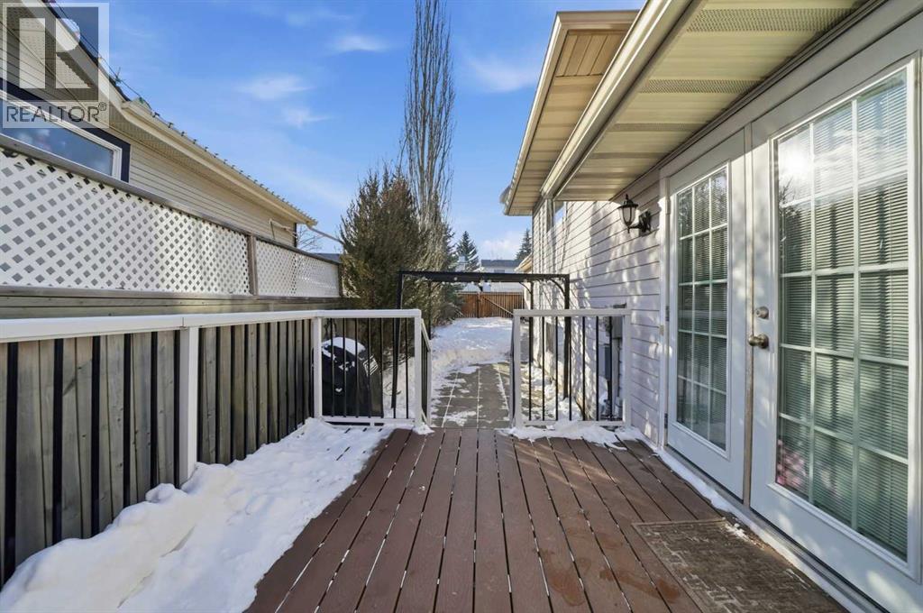 132 Shawcliffe Circle Sw, Calgary, Alberta  T2Y 1H2 - Photo 29 - A2288254
