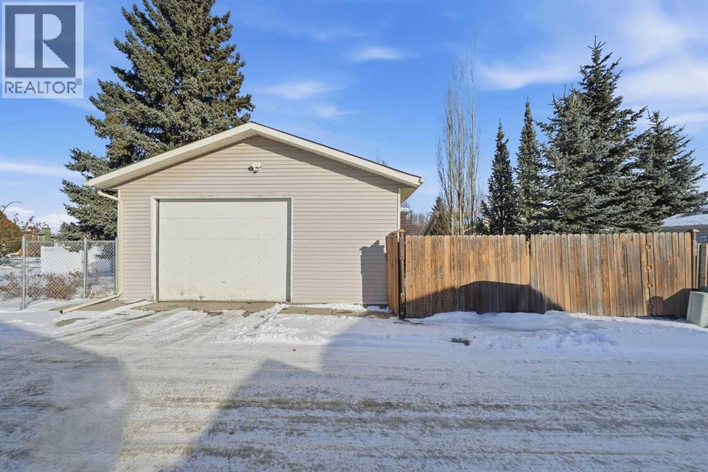 132 Shawcliffe Circle Sw, Calgary, Alberta  T2Y 1H2 - Photo 34 - A2288254