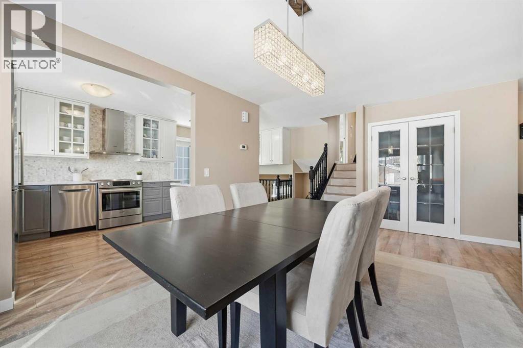 132 Shawcliffe Circle Sw, Calgary, Alberta  T2Y 1H2 - Photo 12 - A2288254