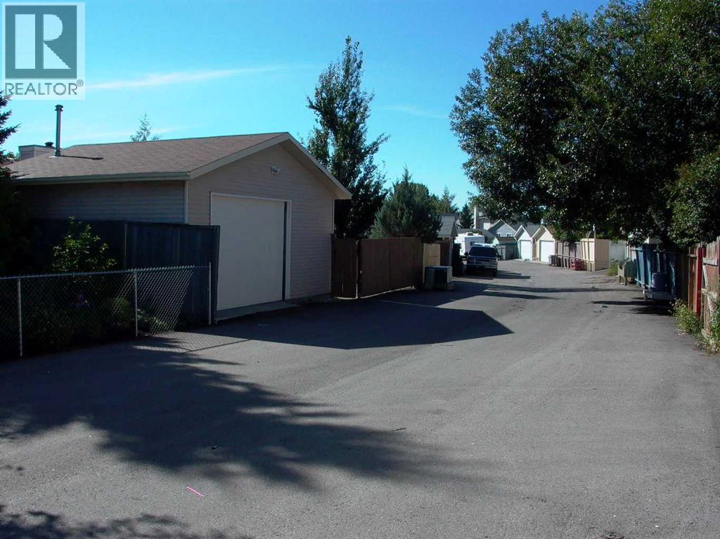 132 Shawcliffe Circle Sw, Calgary, Alberta  T2Y 1H2 - Photo 35 - A2288254