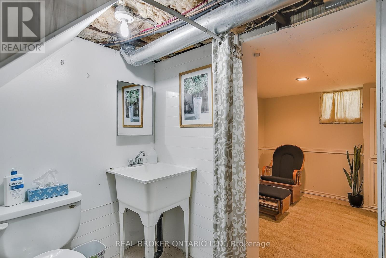 30 Troy Street, Kitchener, Ontario  N2H 1L8 - Photo 23 - X12818986