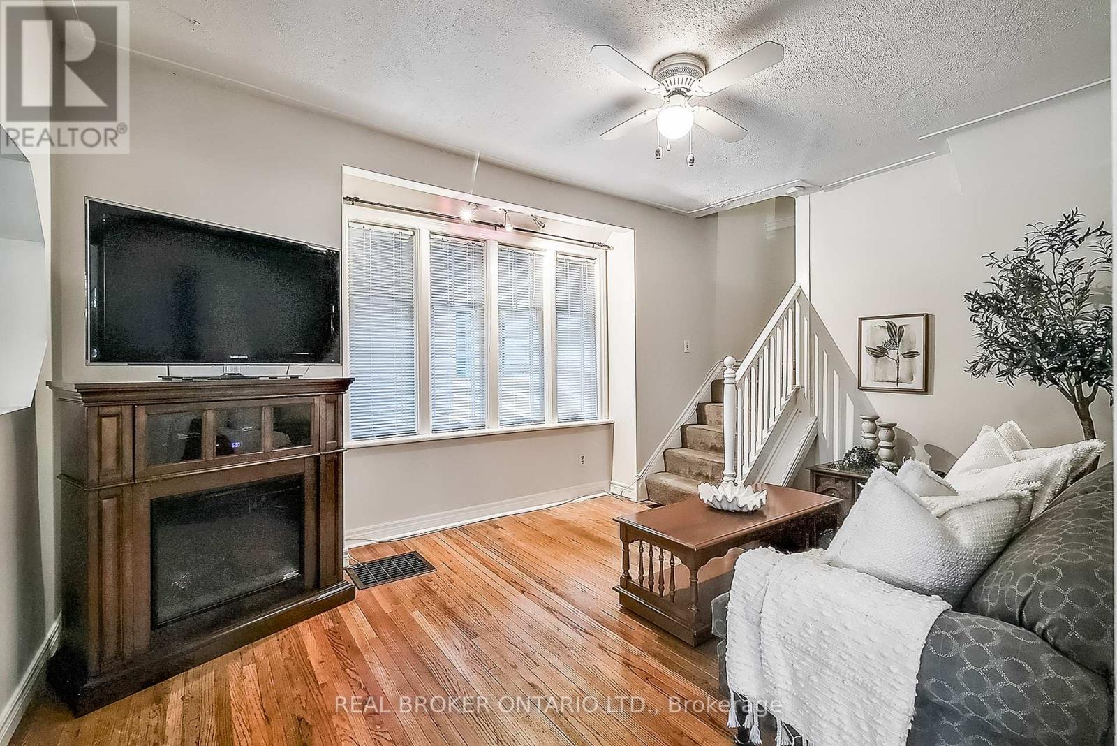 30 Troy Street, Kitchener, Ontario  N2H 1L8 - Photo 6 - X12818986