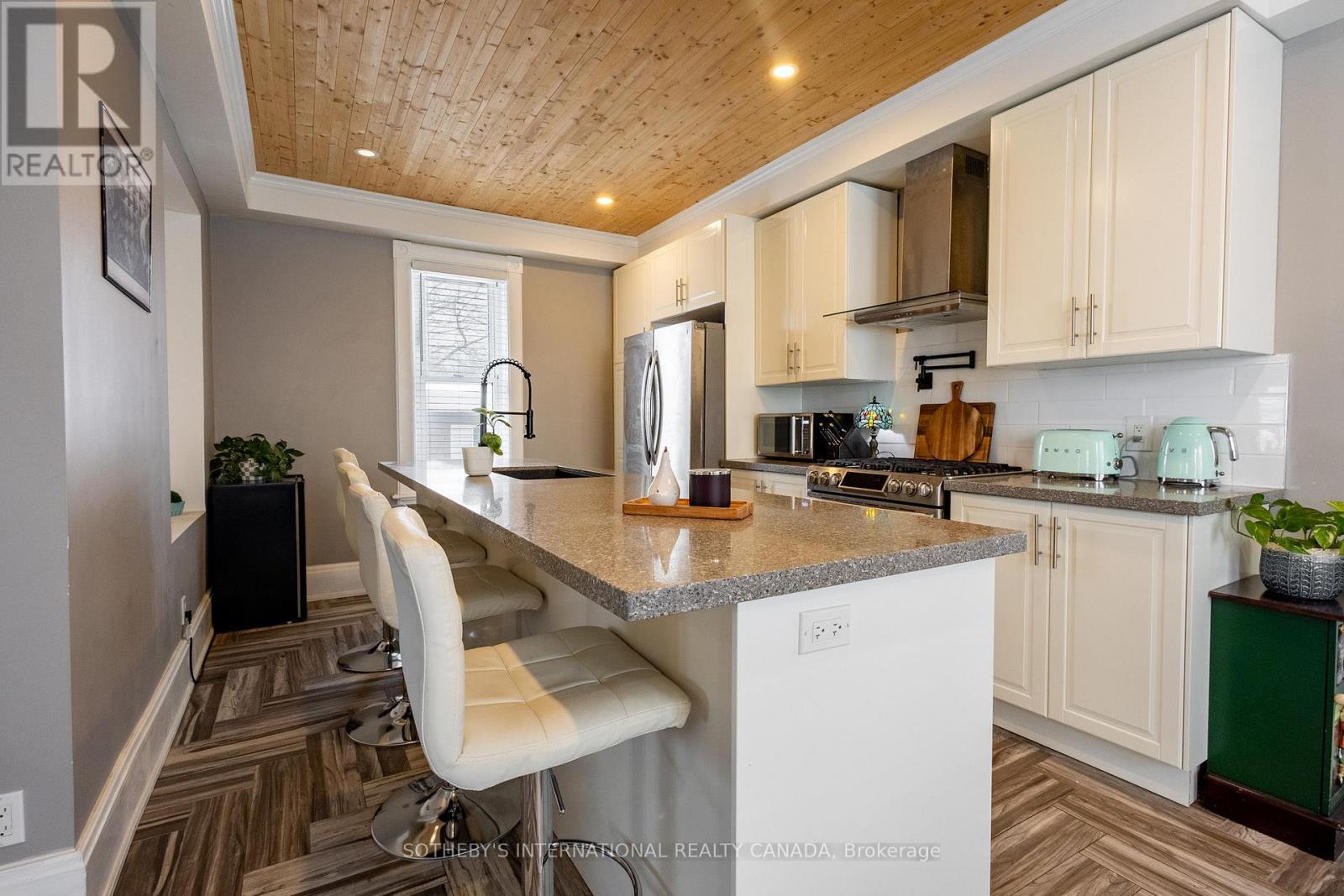 64 Lancaster Street W, Kitchener, Ontario  N2H 4T2 - Photo 10 - X12819042