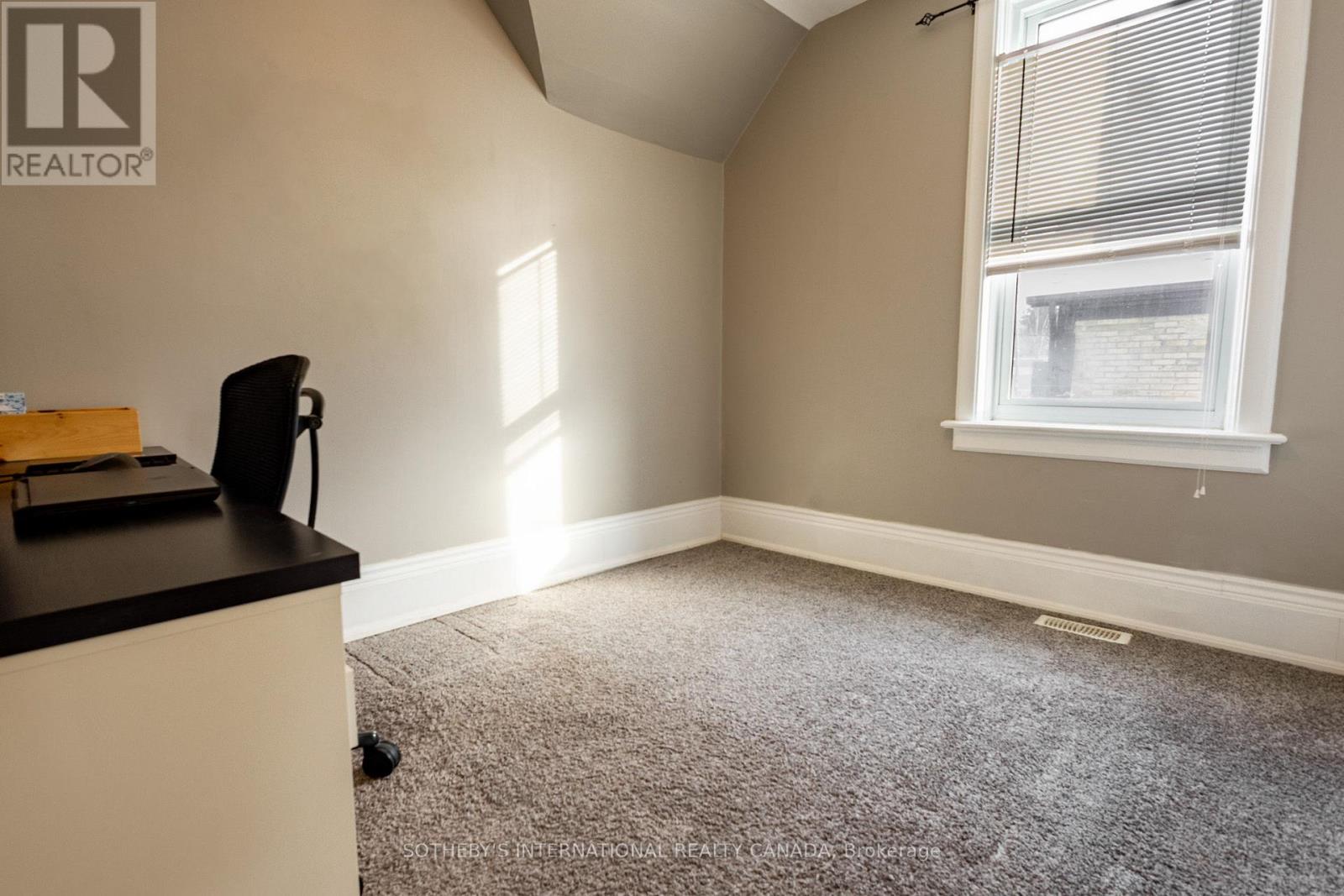 64 Lancaster Street W, Kitchener, Ontario  N2H 4T2 - Photo 22 - X12819042