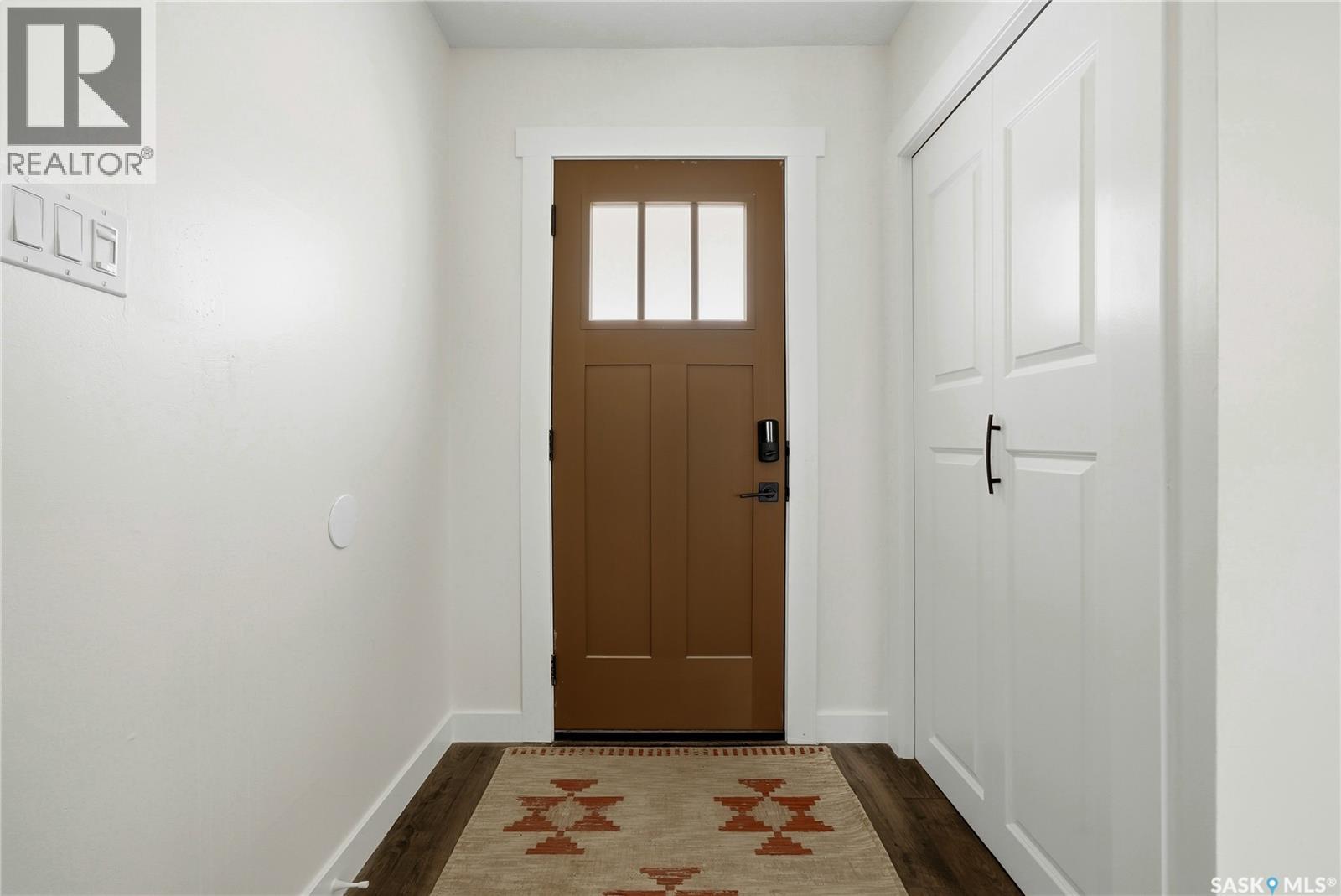 44 Hudson Drive, Regina, Saskatchewan  S4S 2W4 - Photo 2 - SK029150