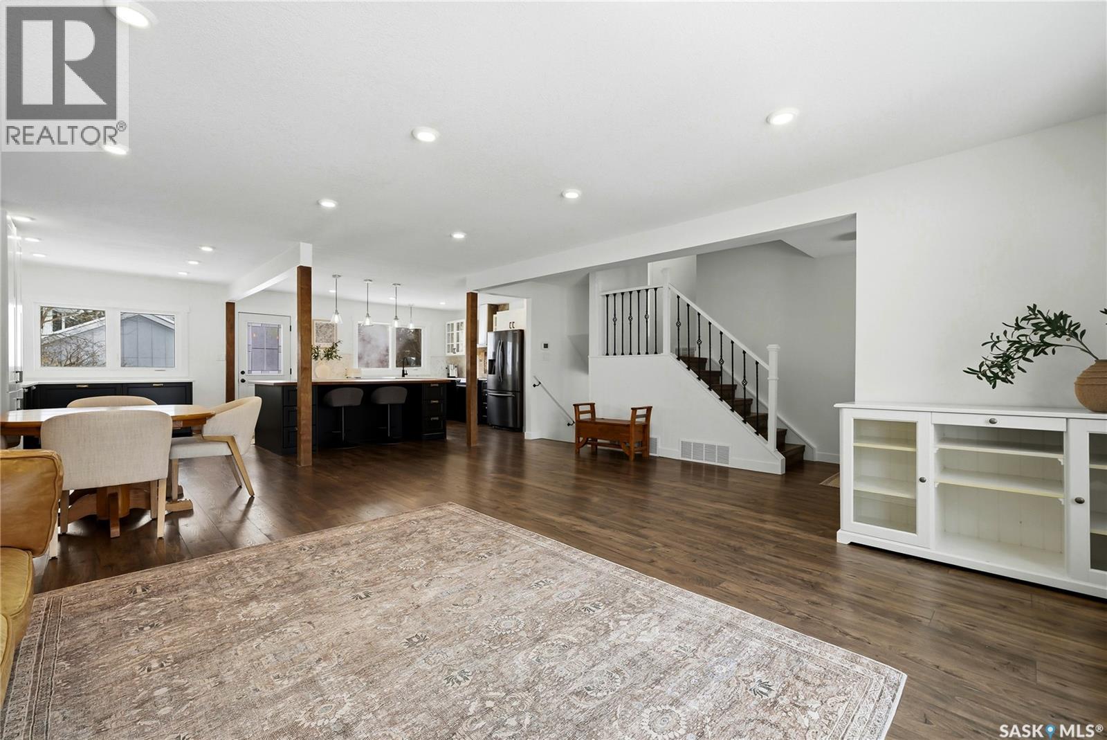 44 Hudson Drive, Regina, Saskatchewan  S4S 2W4 - Photo 5 - SK029150