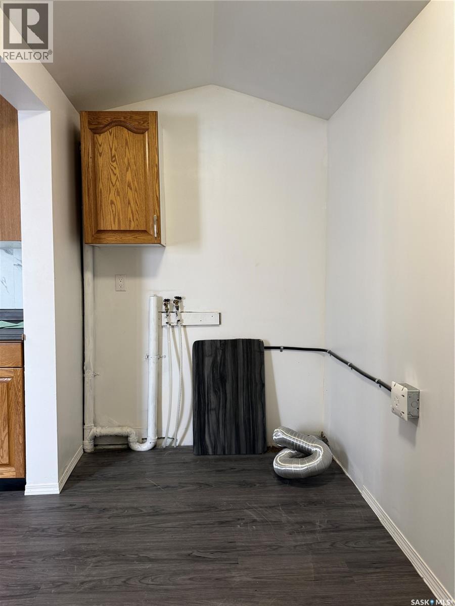 403 3rd Avenue W, Melville, Saskatchewan  S0A 2P0 - Photo 14 - SK029052
