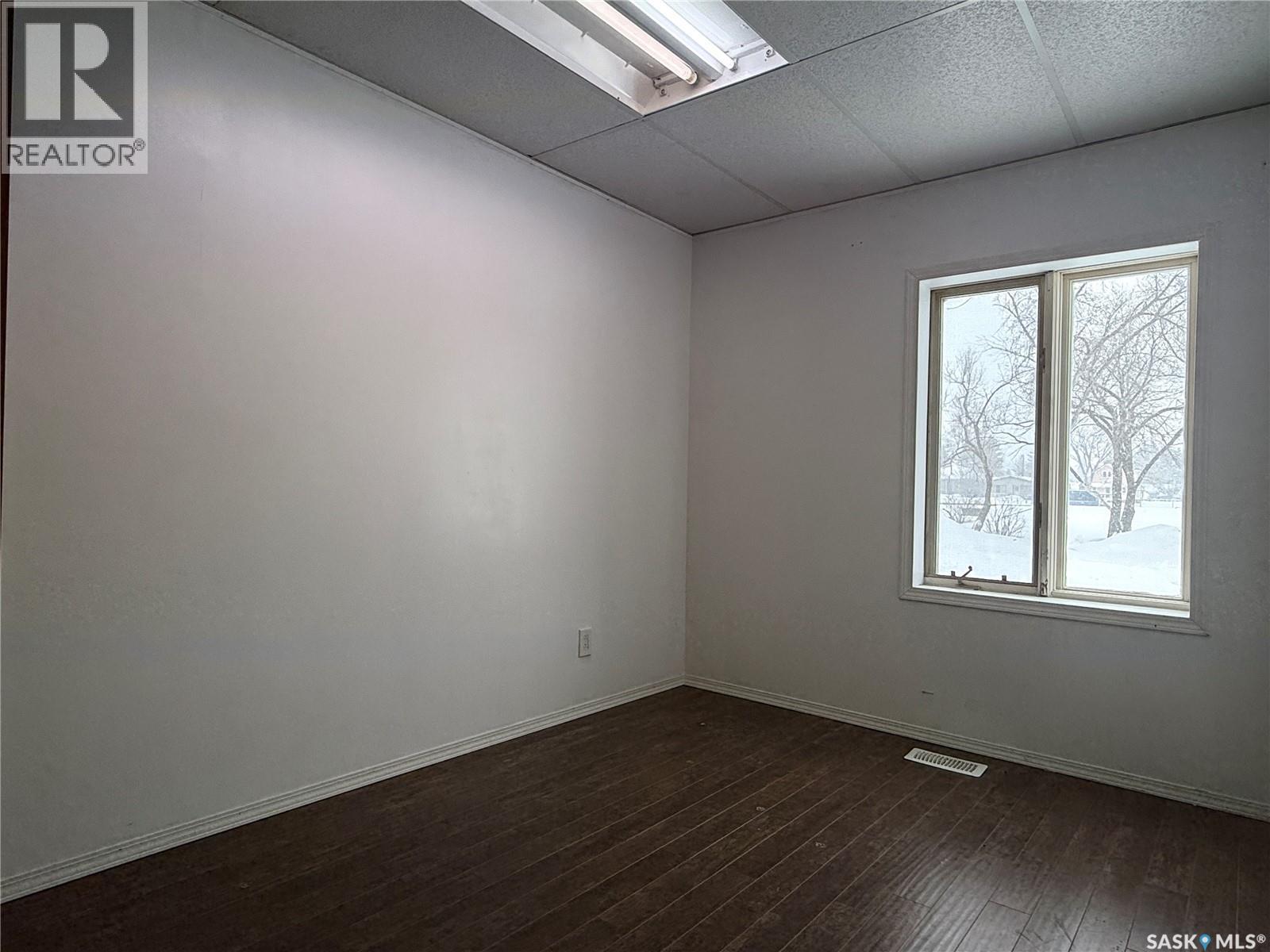 403 3rd Avenue W, Melville, Saskatchewan  S0A 2P0 - Photo 20 - SK029052