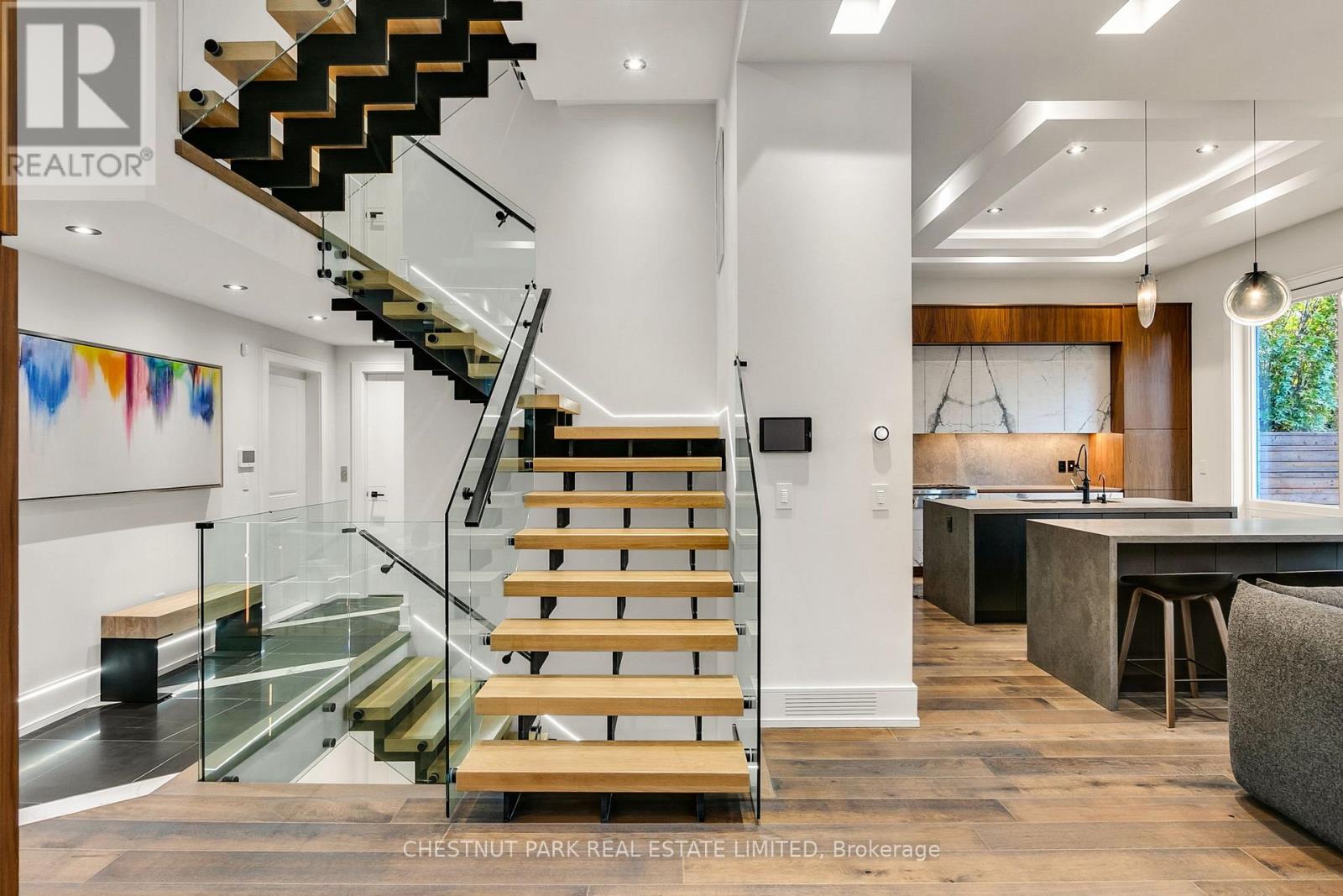 514 Douglas Avenue, Toronto, Ontario  M5M 1H5 - Photo 29 - C12431455