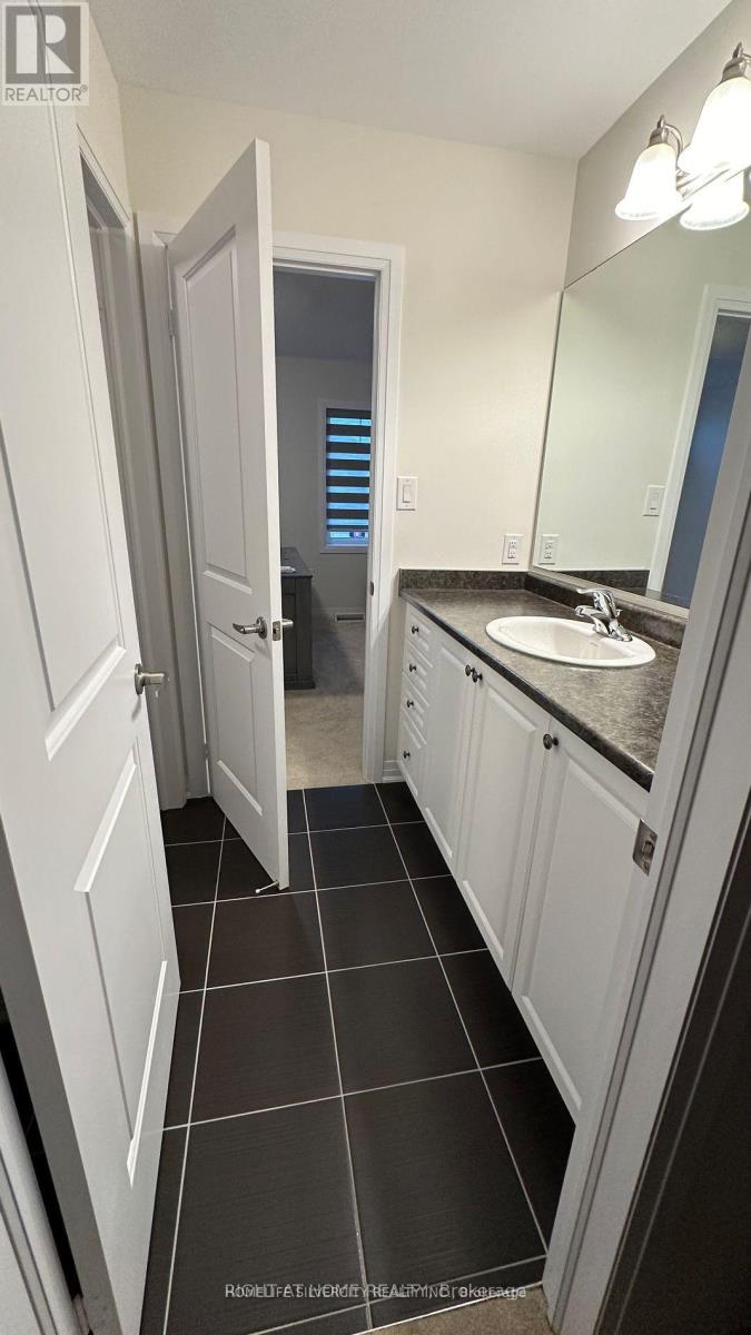 1351 Broderick Street, Innisfil, Ontario  L9S 0P5 - Photo 10 - N12817284