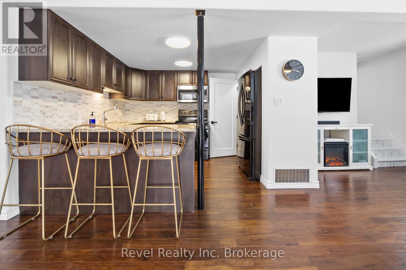 687 Oakwood Road, Powassan, Ontario  P0H 1Z0 - Photo 10 - X12819278