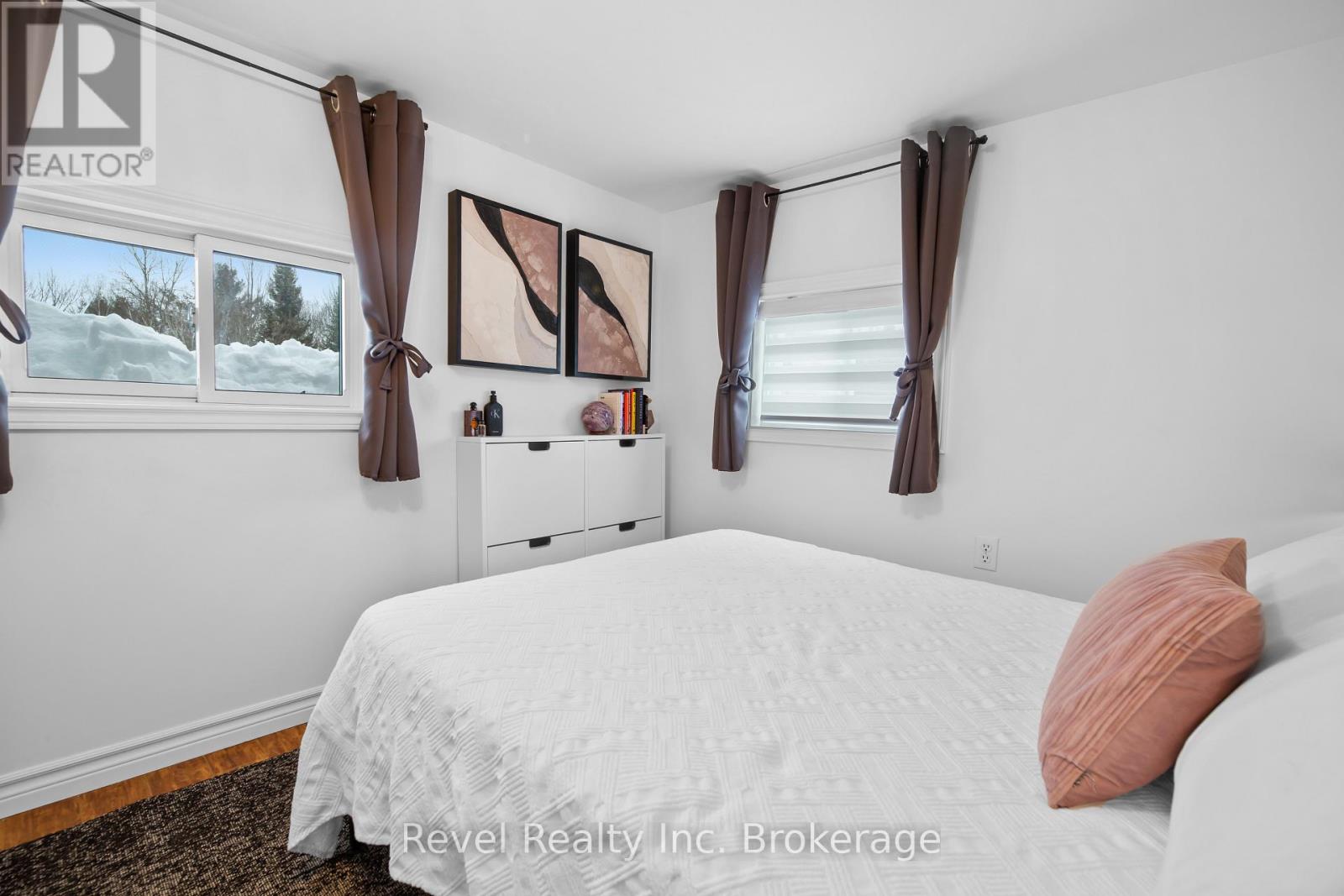 687 Oakwood Road, Powassan, Ontario  P0H 1Z0 - Photo 28 - X12819278