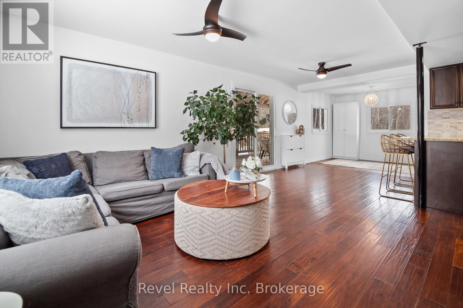 687 Oakwood Road, Powassan, Ontario  P0H 1Z0 - Photo 4 - X12819278