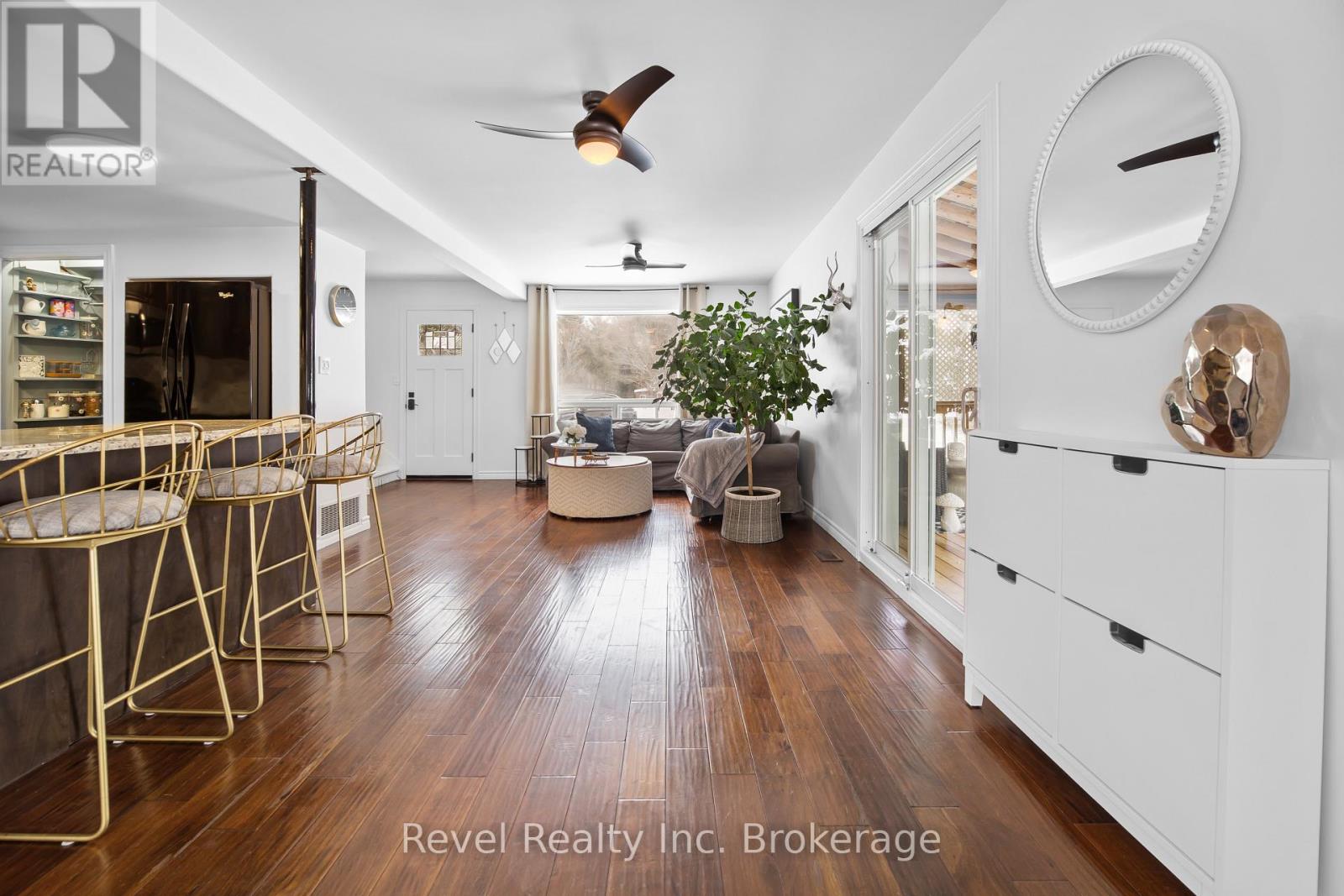 687 Oakwood Road, Powassan, Ontario  P0H 1Z0 - Photo 7 - X12819278