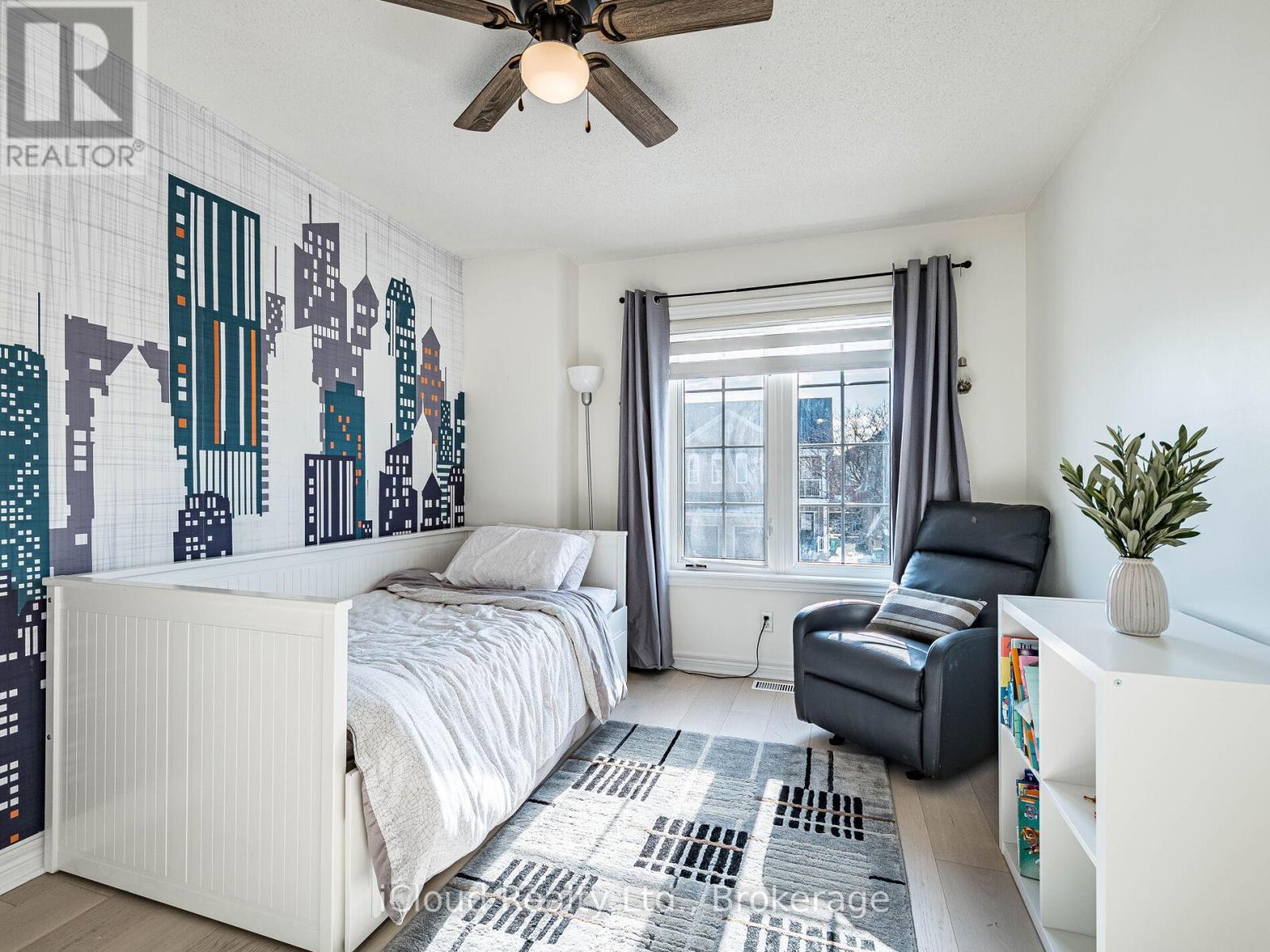 3390 Fountain Park Avenue, Mississauga, Ontario  L5M 7E3 - Photo 27 - W12818480