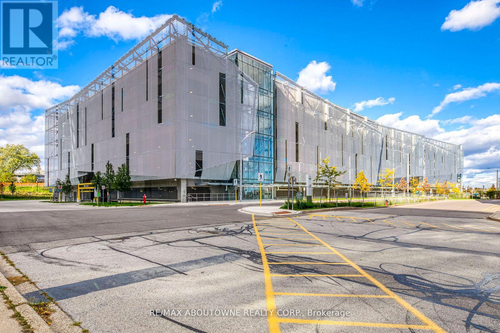 1415 - 135 Hillcrest Avenue, Mississauga, Ontario  L5B 4B1 - Photo 29 - W12680288