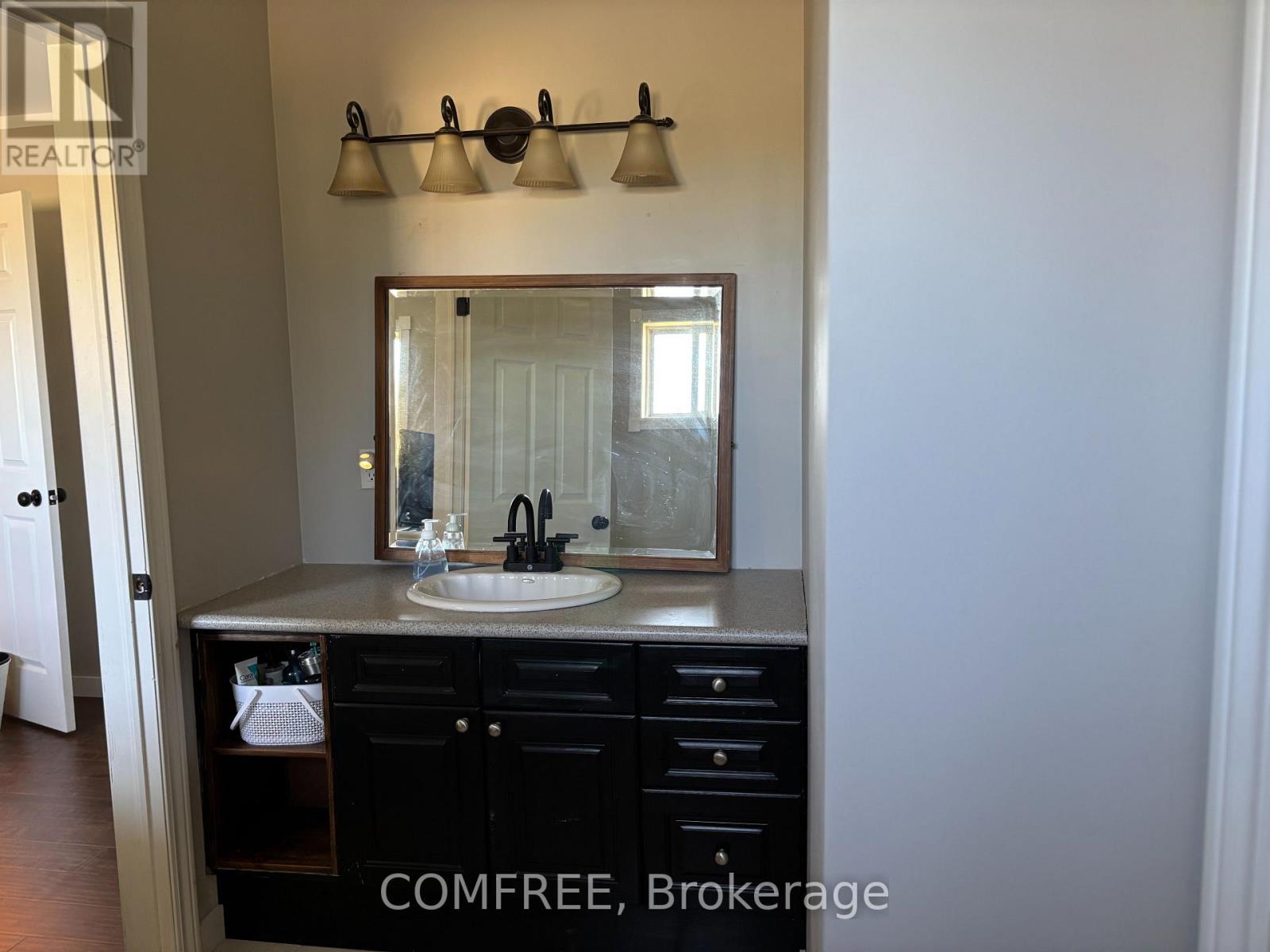 25 Mcgregor Court, Southgate, Ontario  N0C 1B0 - Photo 17 - X12379056