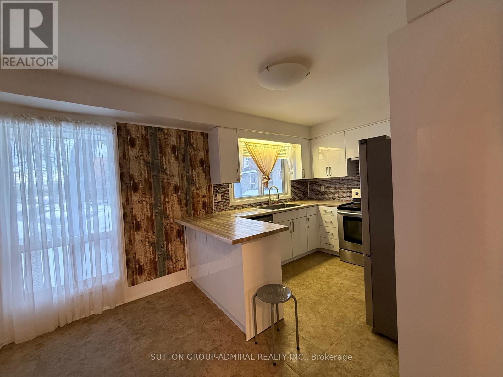 94 - 82 Henderson Drive, Aurora (Aurora Highlands), Ontario  L4G 3M3 - Photo 16 - N12650156