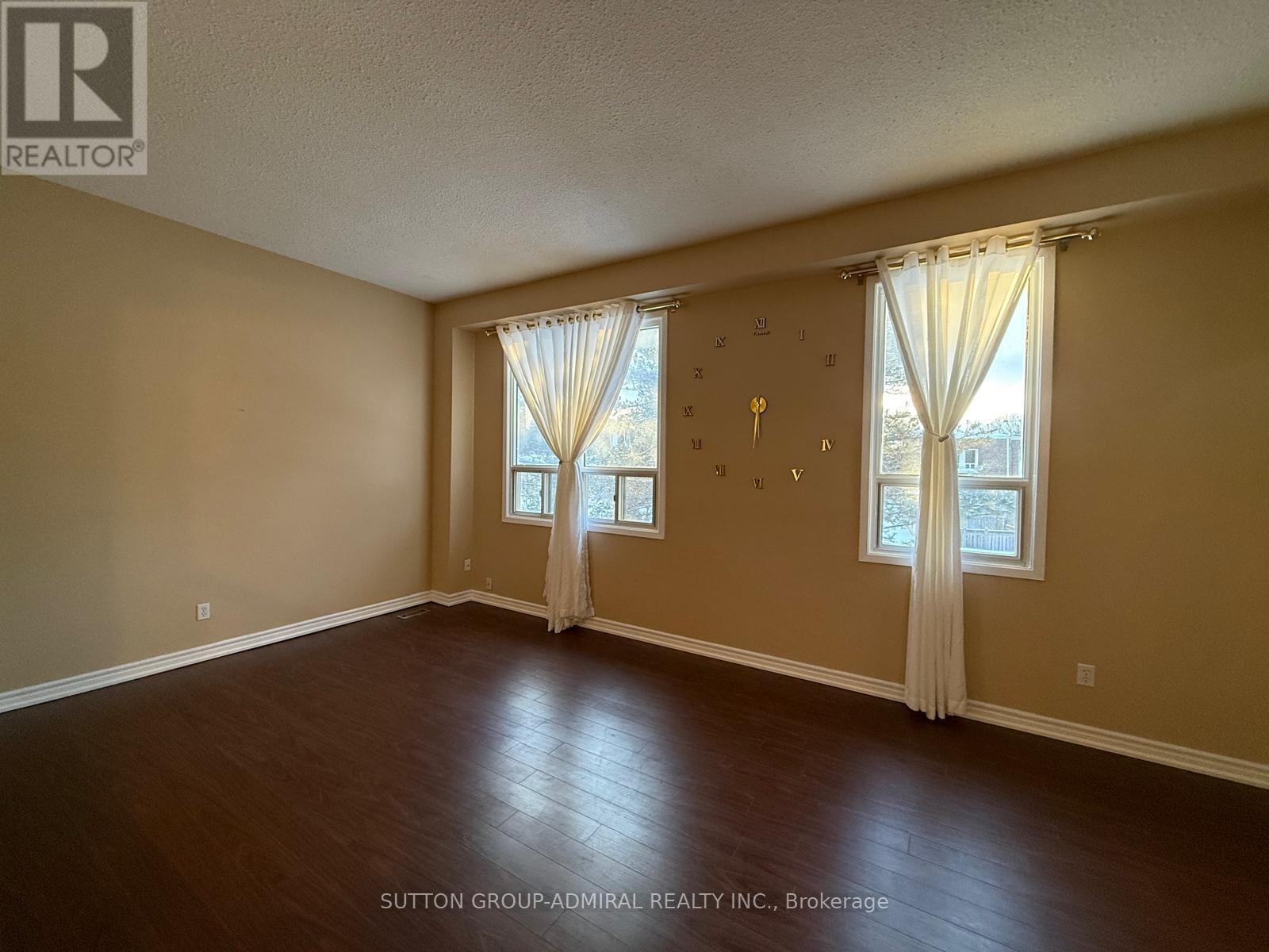 94 - 82 Henderson Drive, Aurora (Aurora Highlands), Ontario  L4G 3M3 - Photo 7 - N12650156