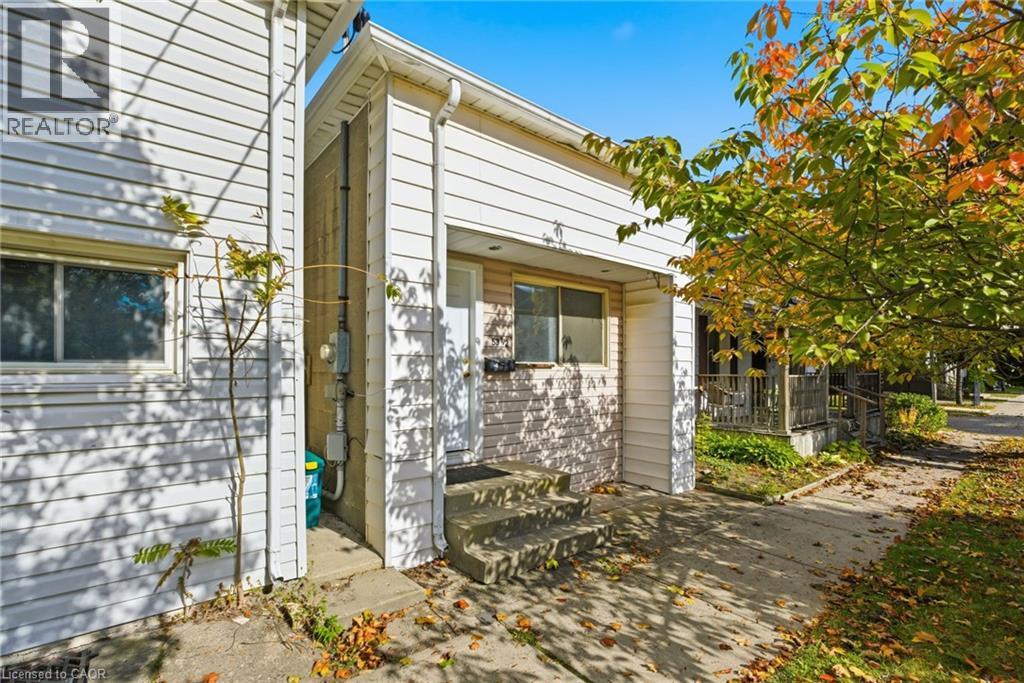 53 1/2-55 Duke Street, Brantford, Ontario  N3T 3T8 - Photo 2 - 40784067