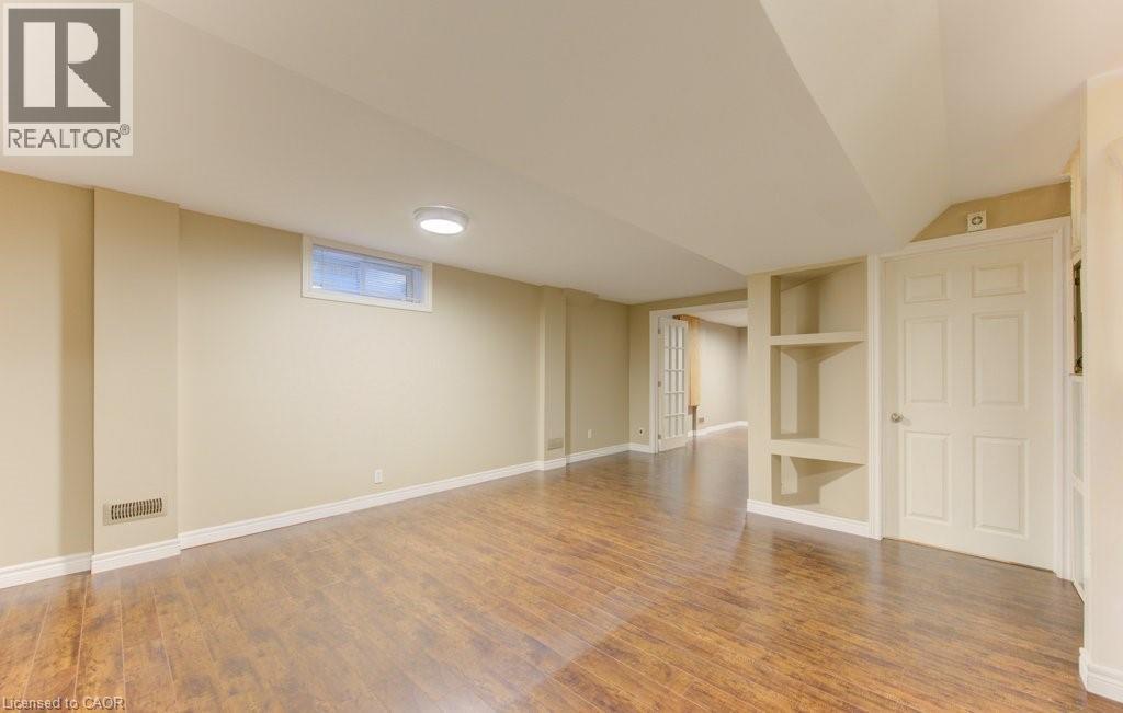 404 Wake Robin Crescent, Kitchener, Ontario  N2E 3L6 - Photo 33 - 40804886