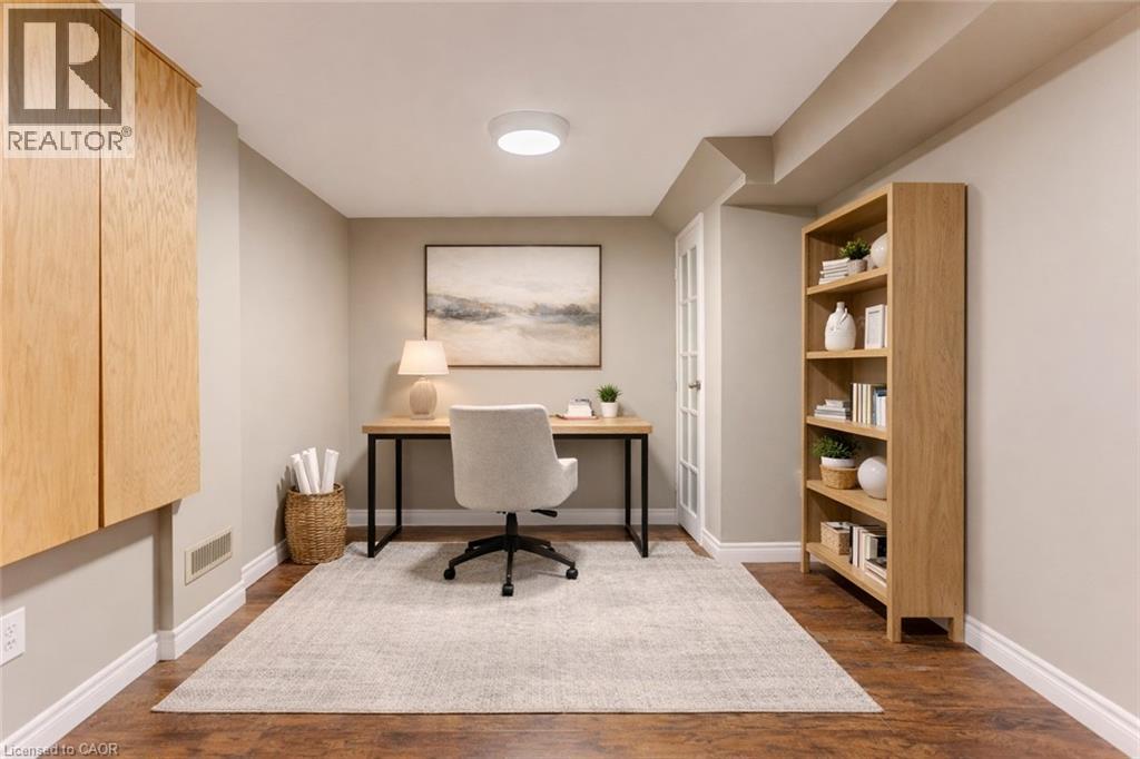 404 Wake Robin Crescent, Kitchener, Ontario  N2E 3L6 - Photo 22 - 40804886