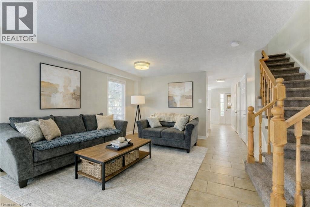 404 Wake Robin Crescent, Kitchener, Ontario  N2E 3L6 - Photo 2 - 40804886