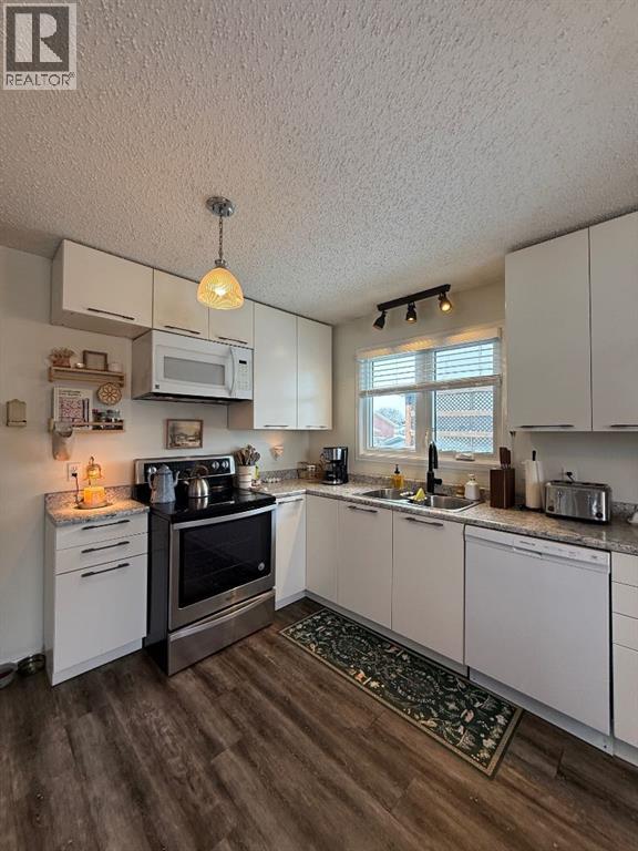 5808 47th Street, High Prairie, Alberta  T0G 1E0 - Photo 14 - A2287617