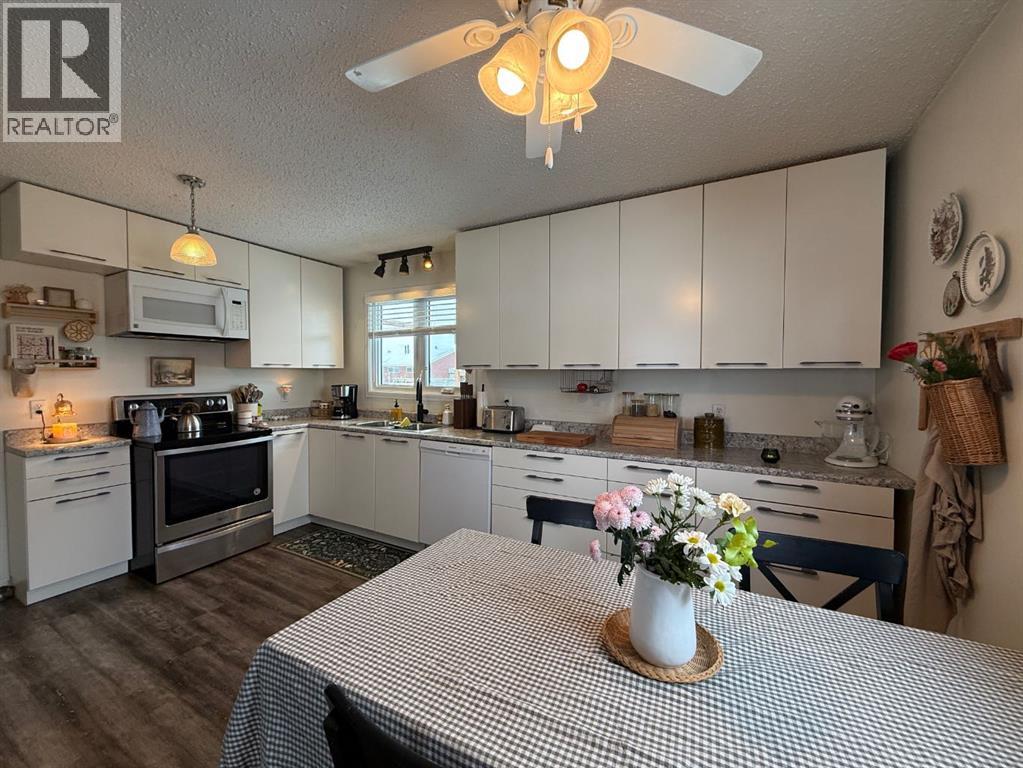 5808 47th Street, High Prairie, Alberta  T0G 1E0 - Photo 12 - A2287617