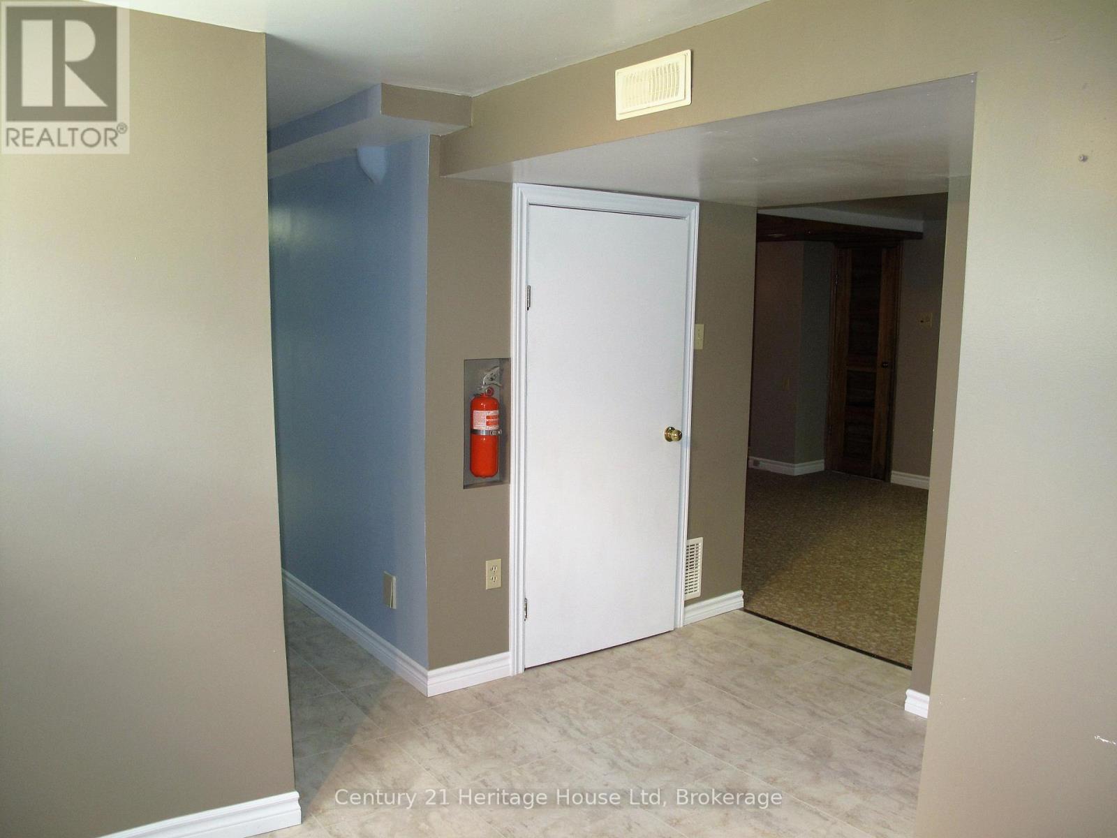 22 Louisa Drive, Guelph, Ontario  N1E 4T5 - Photo 19 - X12819204