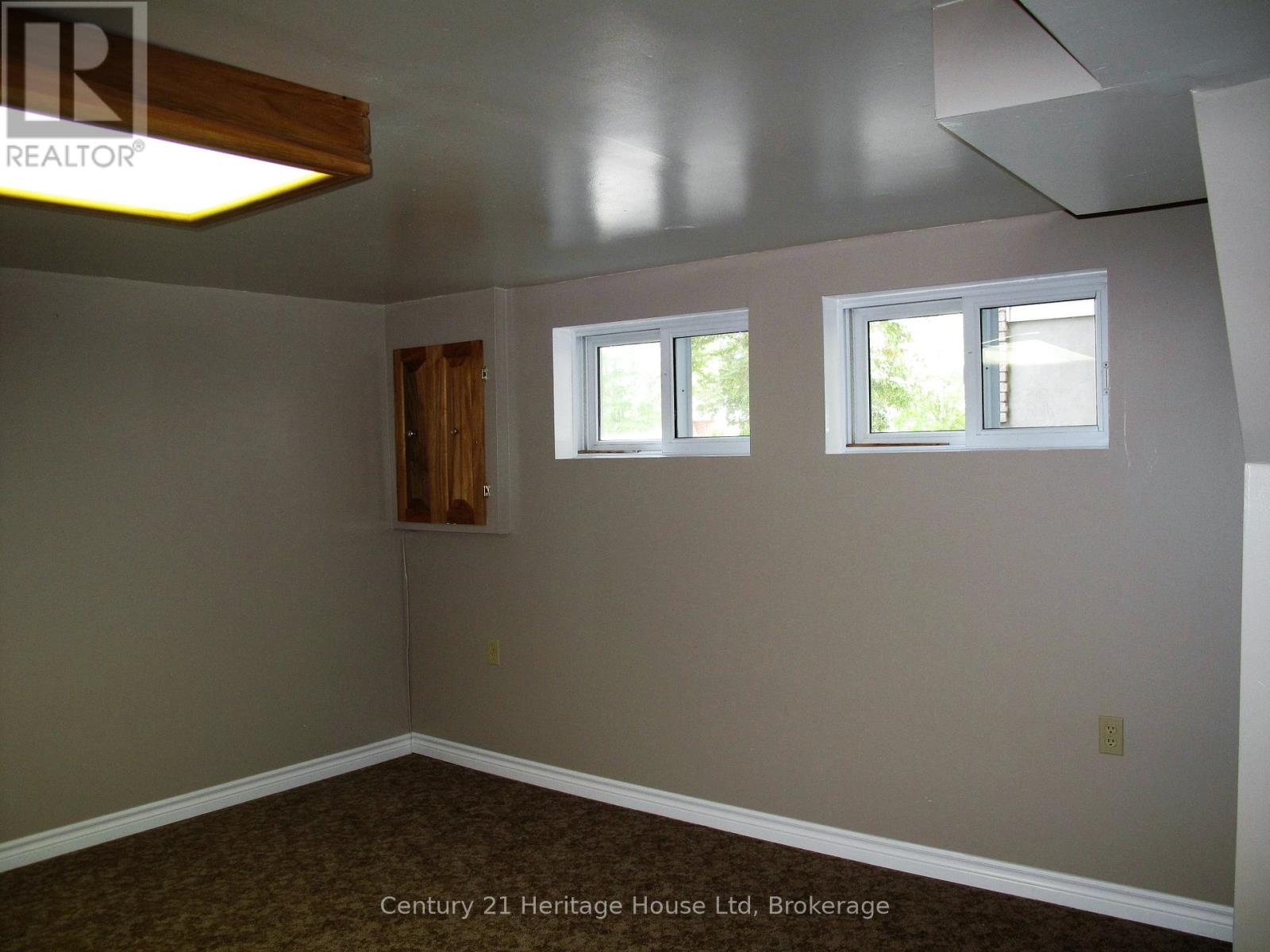 22 Louisa Drive, Guelph, Ontario  N1E 4T5 - Photo 23 - X12819204