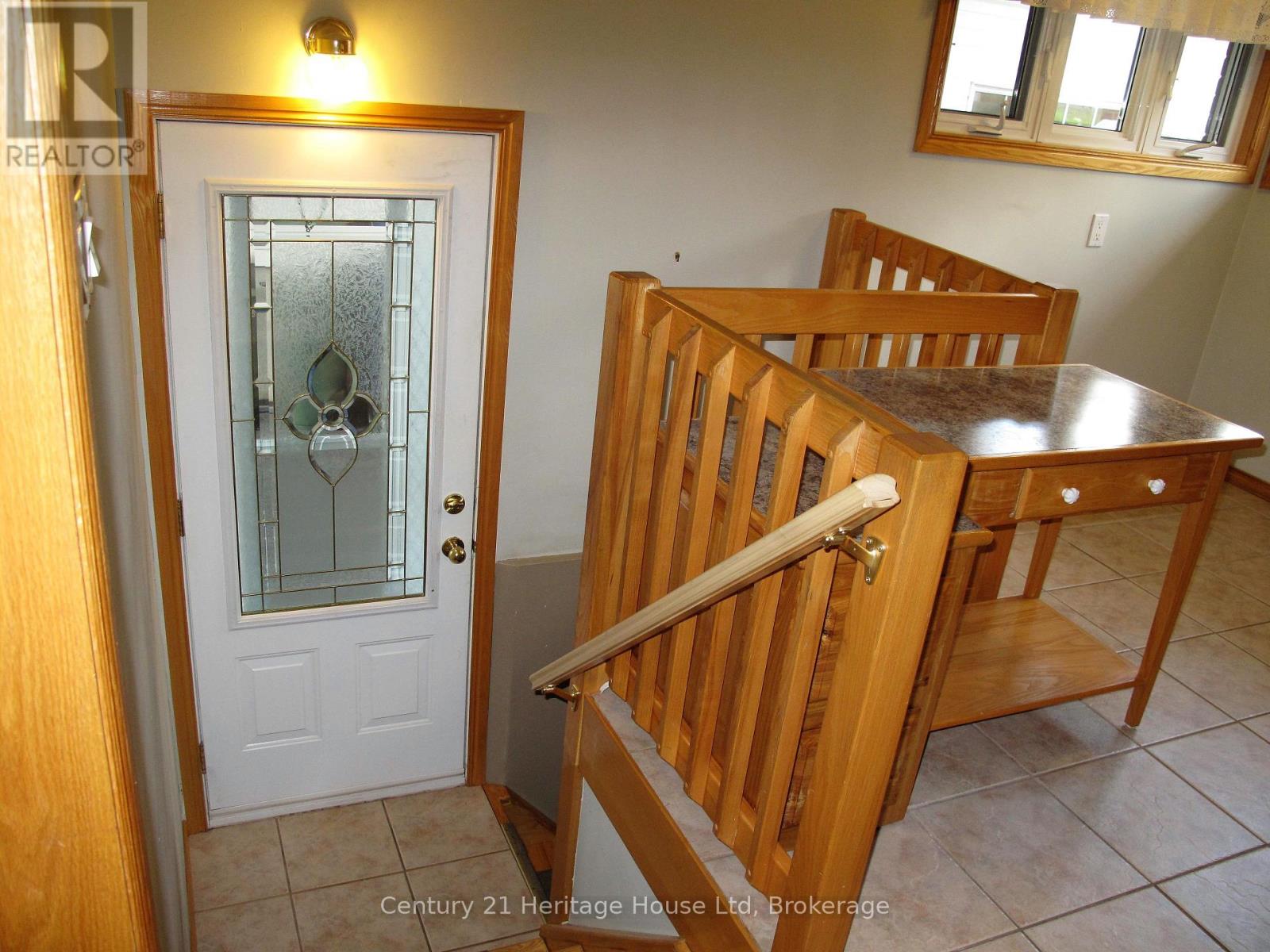 22 Louisa Drive, Guelph, Ontario  N1E 4T5 - Photo 7 - X12819204