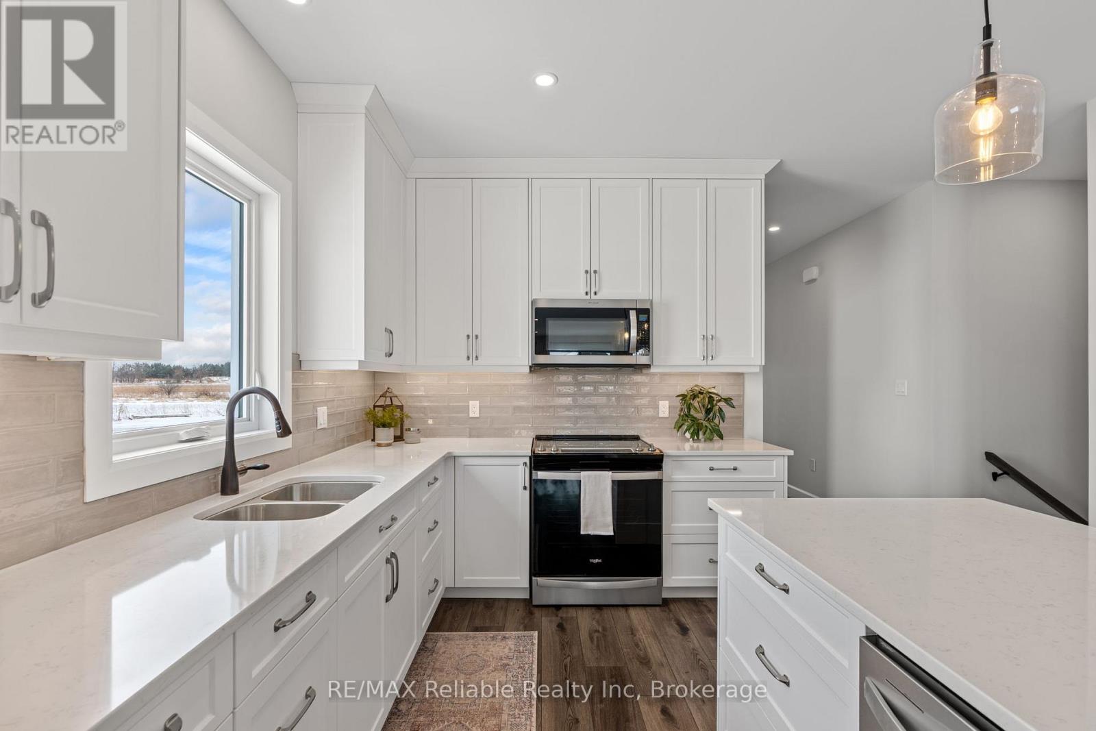 134 Severn Drive, Goderich, Ontario  N7A 0C7 - Photo 9 - X12819240