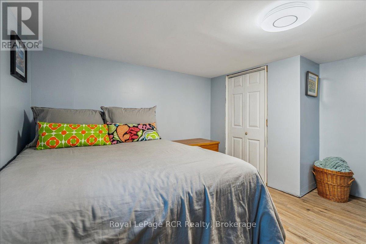 224 Finden Street, Georgian Bluffs, Ontario  N4K 6V5 - Photo 32 - X12819324