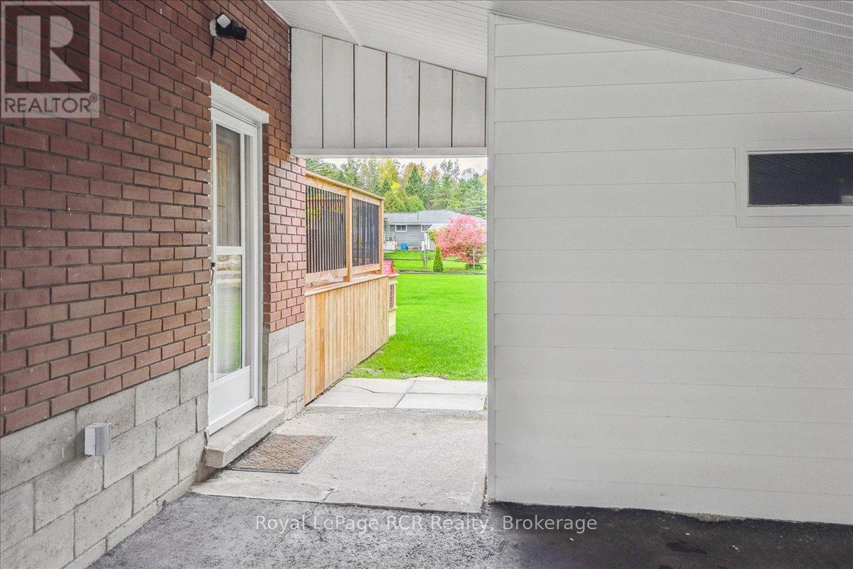 224 Finden Street, Georgian Bluffs, Ontario  N4K 6V5 - Photo 41 - X12819324