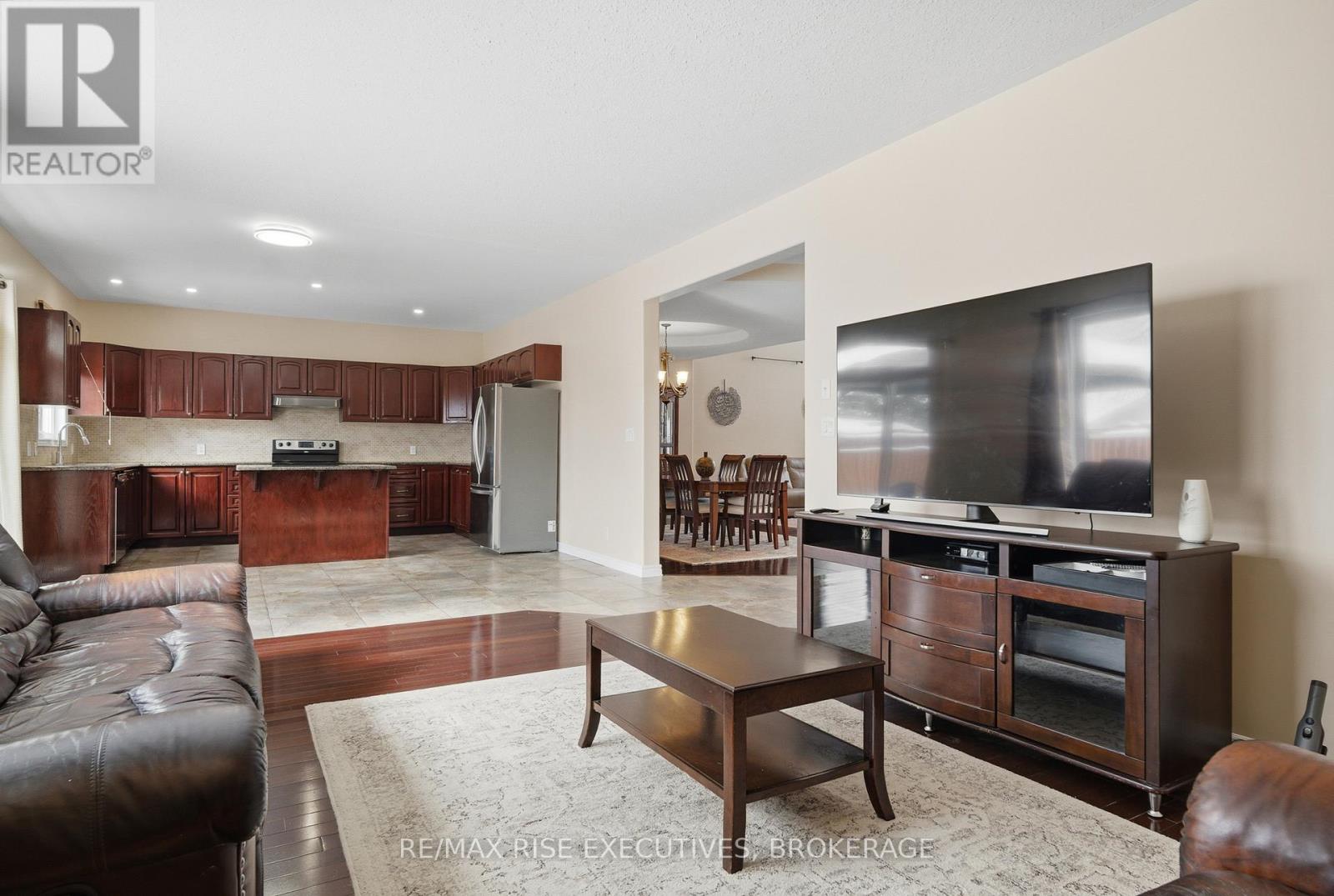 402 Cavendish Crescent, Kingston (City Northwest), Ontario  K7P 3E3 - Photo 9 - X12819238